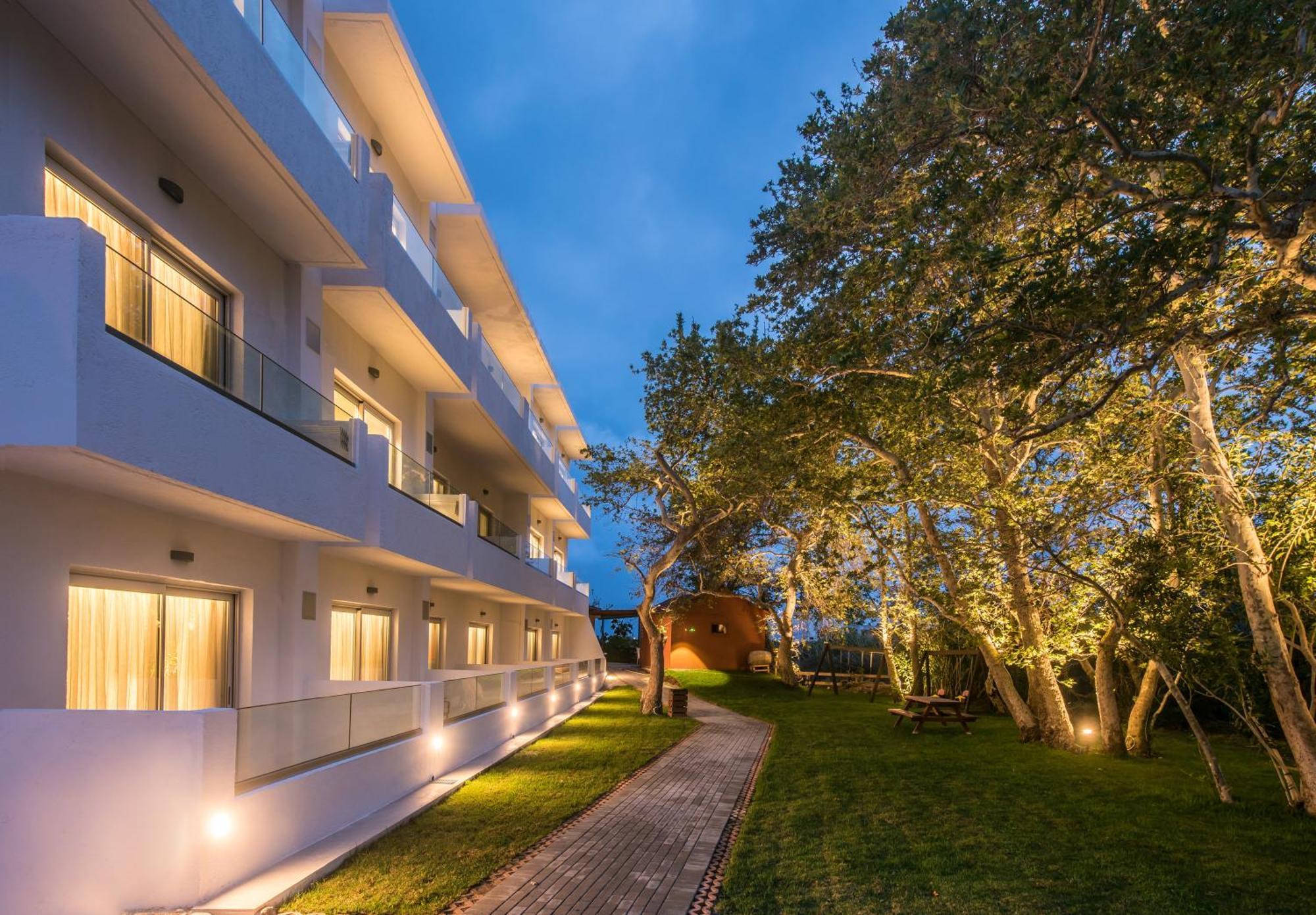 South Coast Hotel Makrýgialos エクステリア 写真