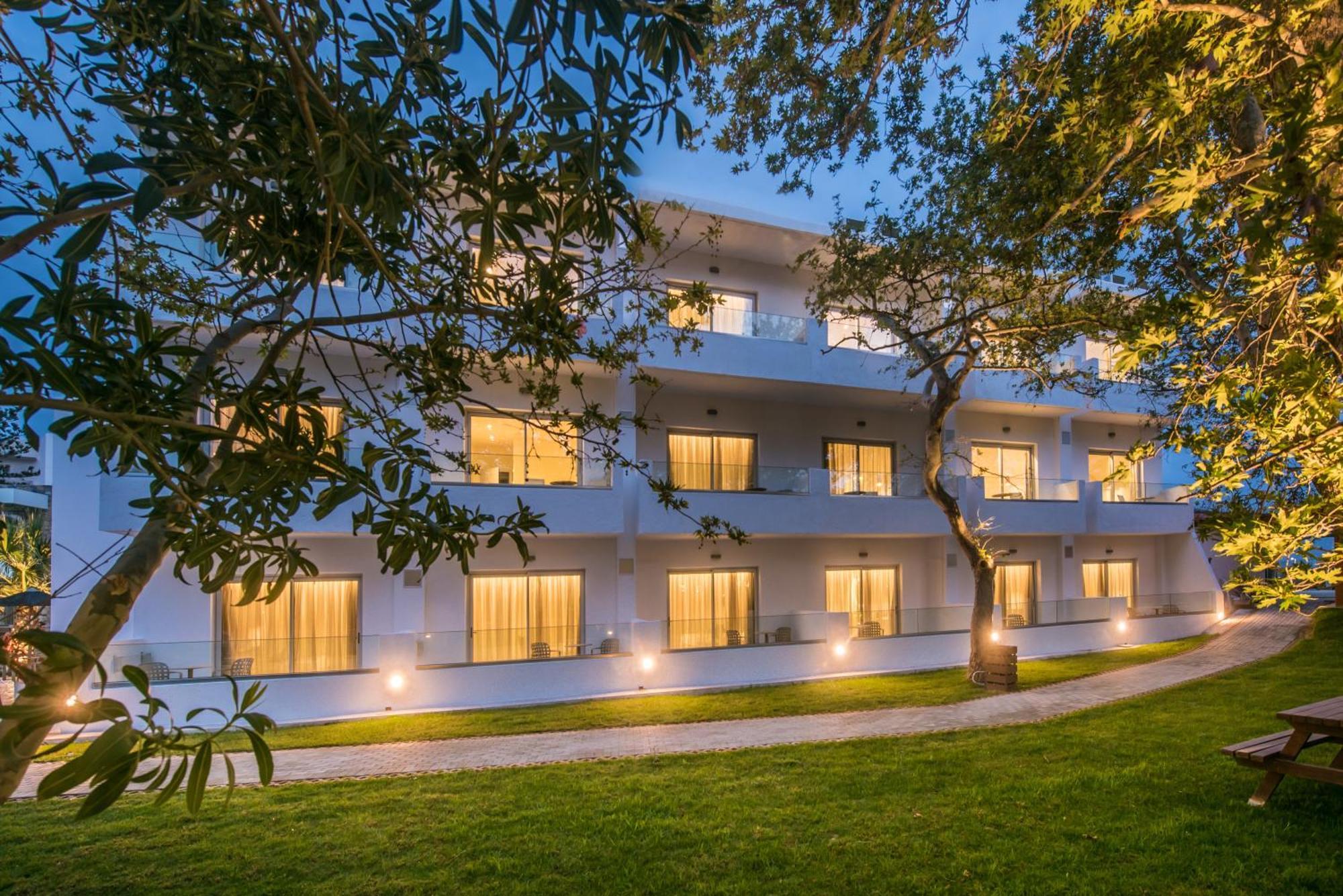 South Coast Hotel Makrýgialos エクステリア 写真